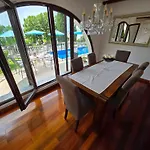 Mit Terrasse - Gemeinschaftspool By Interhome