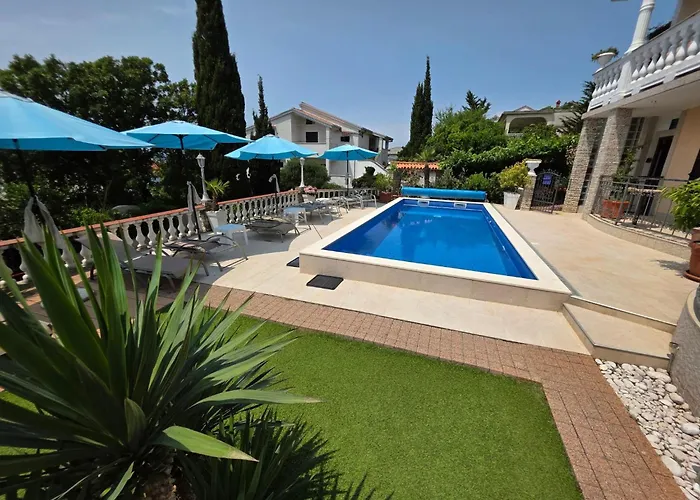 Mit Terrasse - Gemeinschaftspool By Interhome * Novi Vinodolski