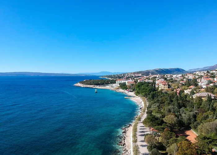 Apartment Mit Terrasse - Gemeinschaftspool By Interhome *