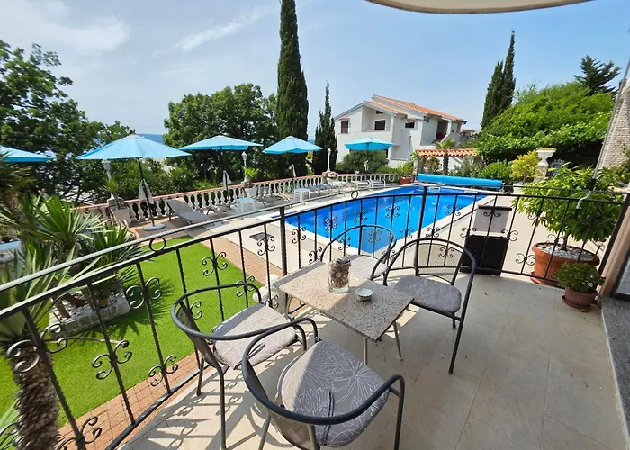 Mit Terrasse - Gemeinschaftspool By Interhome Apartament