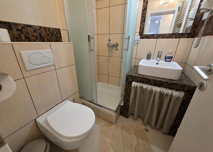 Apartament Mit Terrasse - Gemeinschaftspool By Interhome *